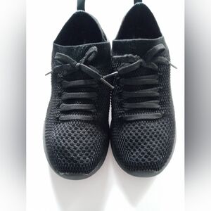 Skechers Women's Black Knit Mesh Slip-On/Pull-On Sneakers, Size 8.5, Memory Foam